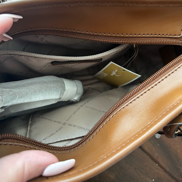 Michael Kors Jet Set Travel Extra-Small Logo Top-Zip Tote Bag & Wallet - Picture 5 of 7